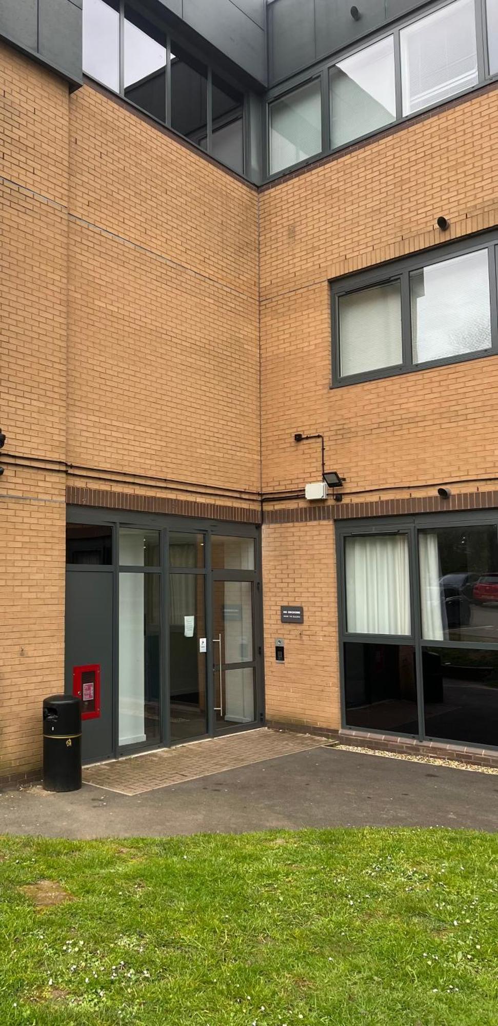 Stylish 2 Bedrooms, 2 Bathrooms With Workspace In Milton Keynes Exterior foto